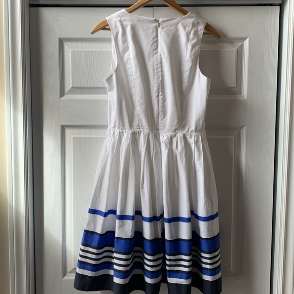 Banana Republic white w wide blue stripe hem cotton blend sleeveless dress EUC - Picture 2 of 5